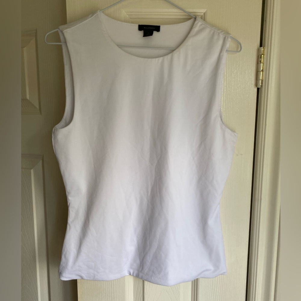 NWOT  Halogen Classic White lined Tank Top